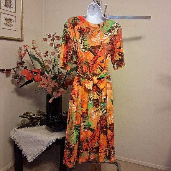 NWOT Kapalua Women’s Multi Color Printed Short Sleeve V Neck Midi Dress Size 10 - Picture 5 of 9